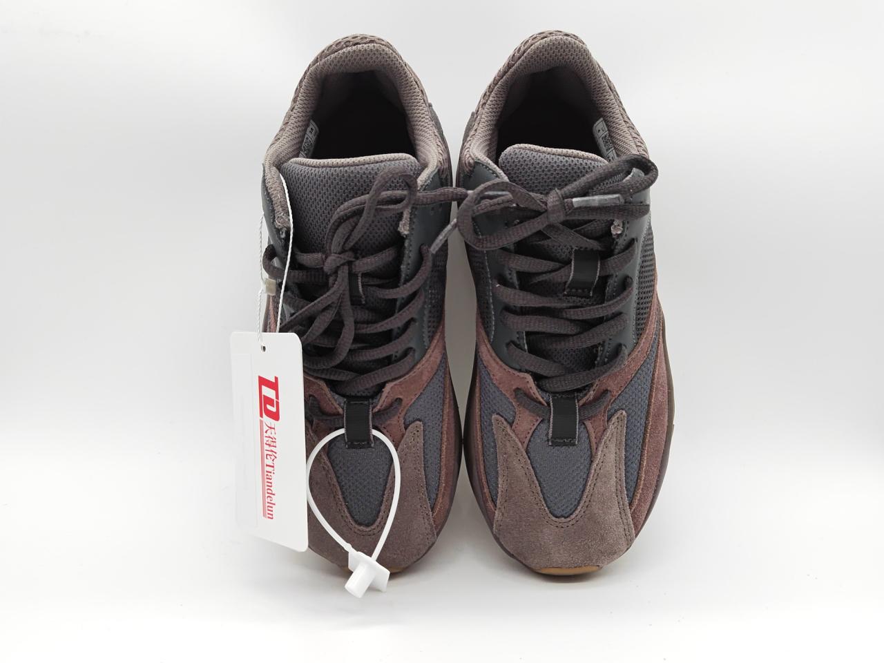 正品天得伦Tiandelun Yeezy Boost 700V2 椰子700V2  黑褐色出货了插图5